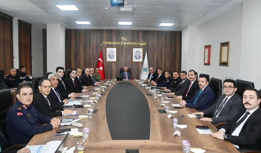 Osmaniye'de Güvenlik Zirvesi: Vali Serdengeçti Başkanlığında Asayiş ve Okul Güvenliği Masaya Yatırıldı