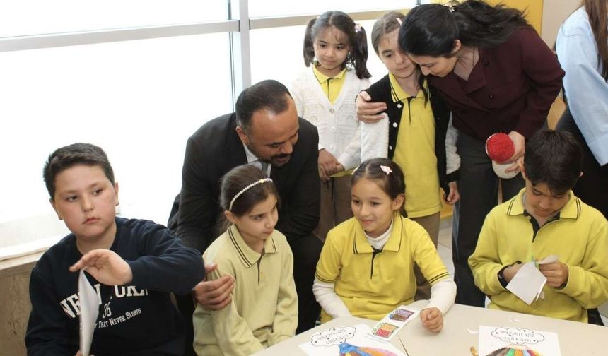 Osmaniye’de Kütüphane Haftası’na Damga Vuran Etkinlik: Prof. Dr. Hakan Hakkoymaz Çocuklarla Buluştu