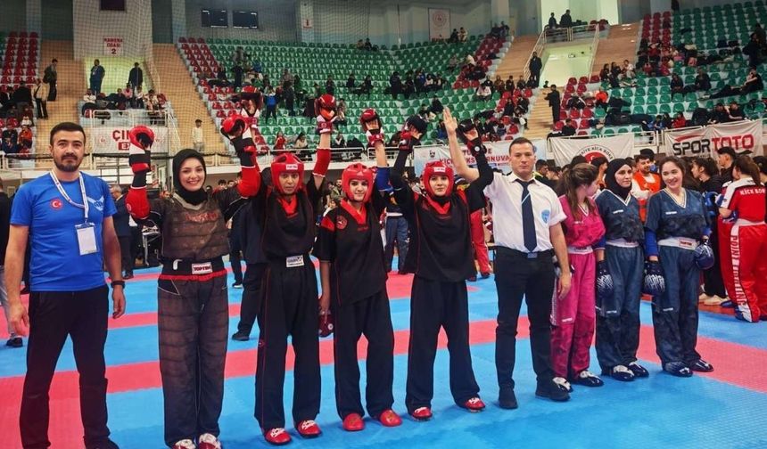 Osmaniyeli Kick Boksçular Diyarbakır’da Tarih Yazdı: 35 Madalya ve 3 Şampiyonluk