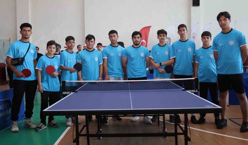 Hatay'da 600 öğrenci İmam Hatip Spor Oyunlarında ter döktü