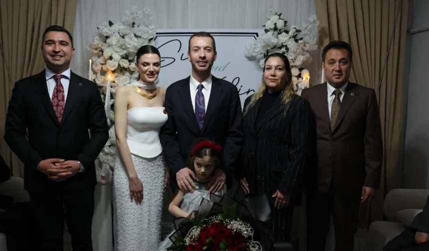 Aydar Nişanlandı, Başkan Olcar Yalnız Bırakmadı