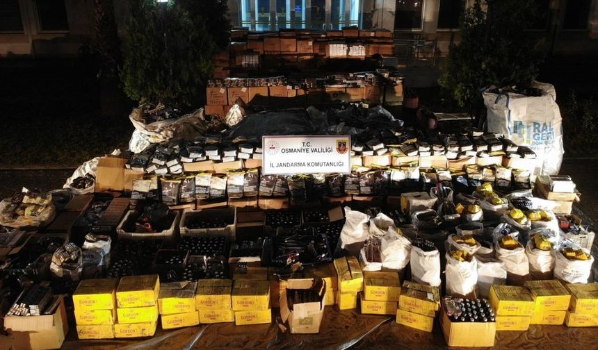 Osmaniye Jandarmasından Dev Operasyon 15 Milyon TL’lik Kaçak Malzeme Ele Geçirildi