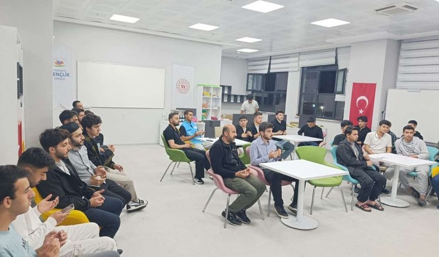 Osmaniye'de Gençler Finallere Dualarla Hazırlanıyor