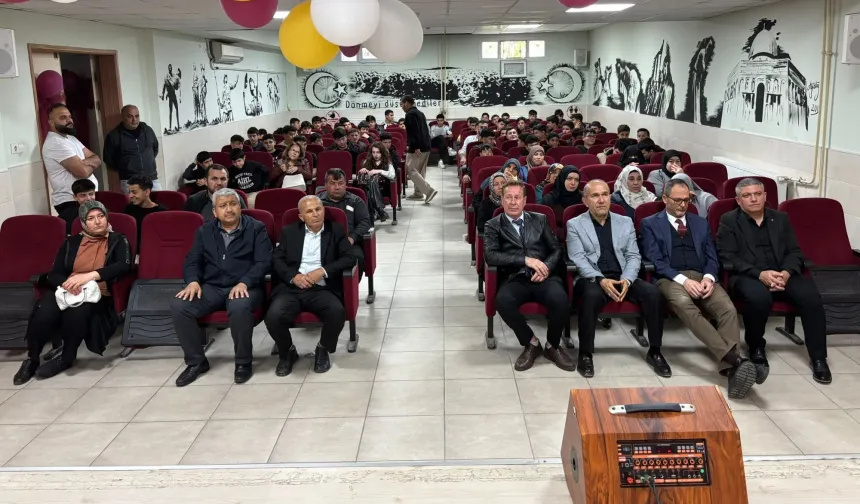 Osmaniye’de Öğrencilere ve Velilere Dijital Bağımlılık Semineri
