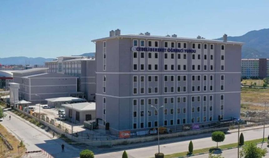 Osmaniye'de Yurdun 5. Katından Düşen Öğrenci Hayatını Kaybetti