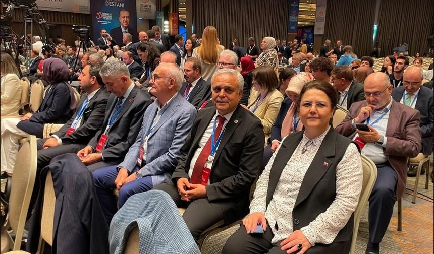 Derya Yanık, AK Parti'nin İstişare Toplantısına Katıldı
