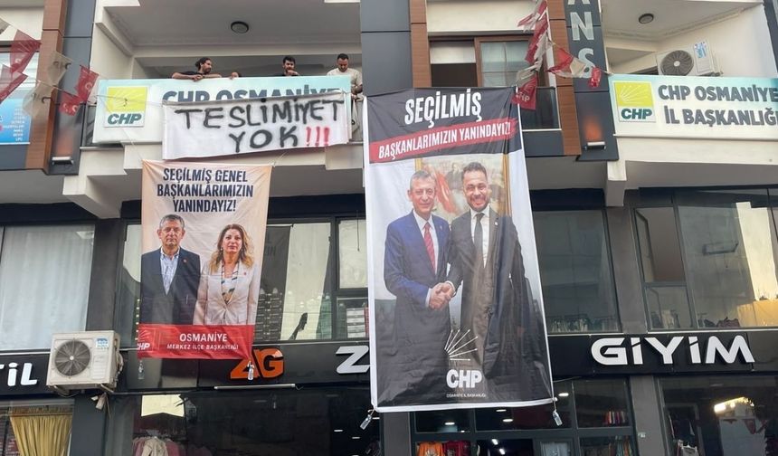 CHP Osmaniye’de İpler Tamamen Koptu! Atama Kararı Sonrası İl Binasında Şok Eden Görüntüler!