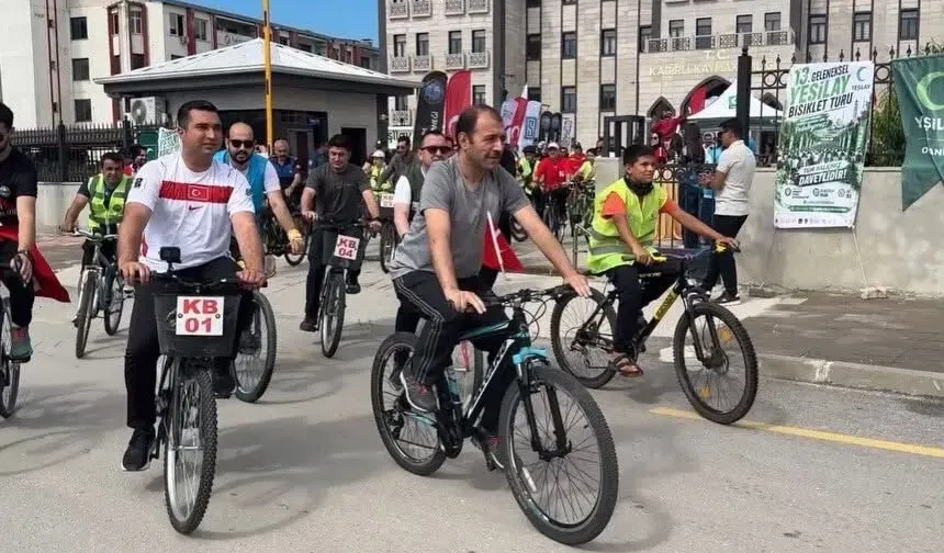 Kadirli’de Yüzlerce Kişi Aynı Anda Pedala Bastı