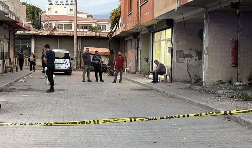 Osmaniye Çarşıda Bıçaklı Kavga:1 Ölü