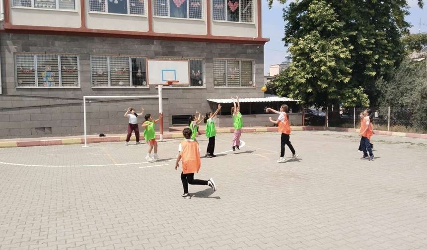 Osmaniye'de Miniklerden Spora İlk Adım!