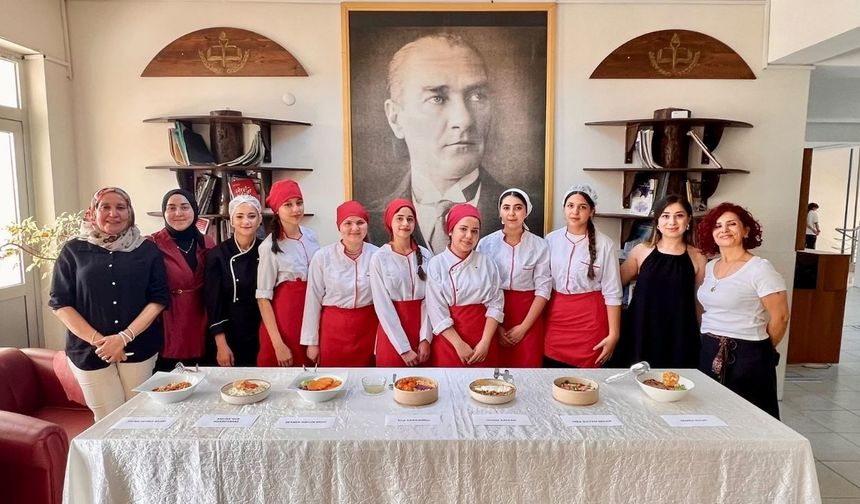 Osmaniye'de Rahime Hatun Kız MTAL'de Genç Şefler Yarıştı