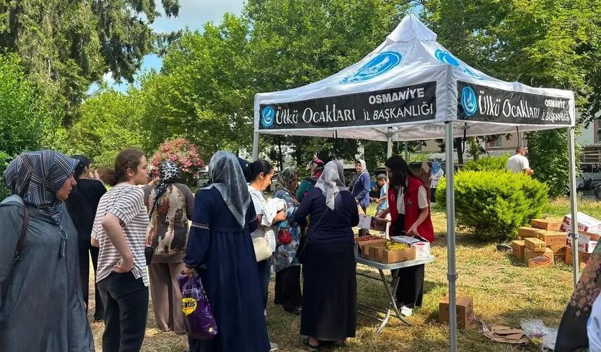 Osmaniye'de Ülkü Ocakları’ndan YKS Günü Anlamlı Destek