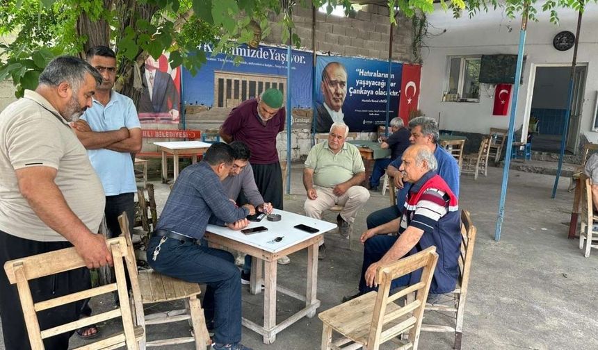 Tarımında Köklü Değişiklik Köy Köy Dolaşıp Anlatıyorlar