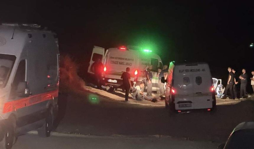 Adana'da 1 kadın ve 2 erkek Tabancayla Vurularak Öldürüldü!