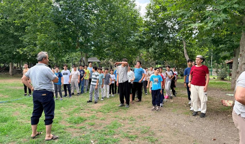 Düziçi'nde Hafızlık Öğrencilerine Doğayla İç İçe Moral Etkinliği