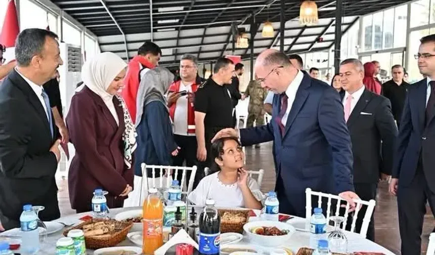 Osmaniye'de 15 Temmuz Anısına Vefa Sofrası Kuruldu