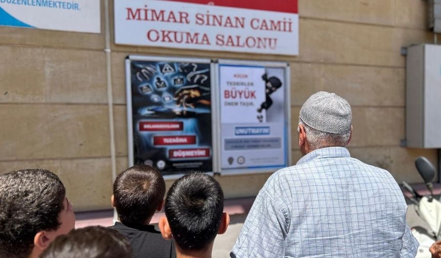 Osmaniye'de Toplum Destekli Polisten İl Genelinde Bilgilendirme Çalışması