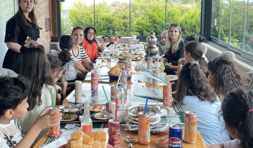 Türkmen Beldesi'nde Çocukların Yüzünü Güldüren Buluşma!