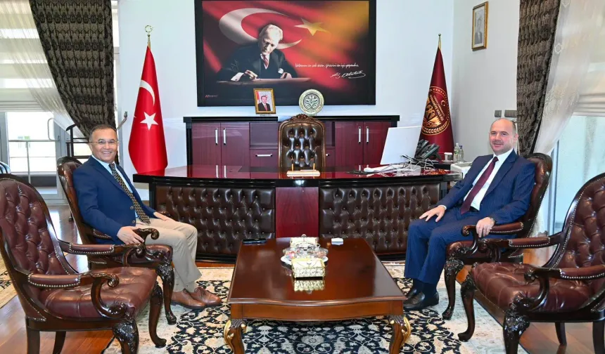 Osmaniye'de Dikkat Çeken Ziyaret! İki Vali Ortak Çalışmaları Görüştü