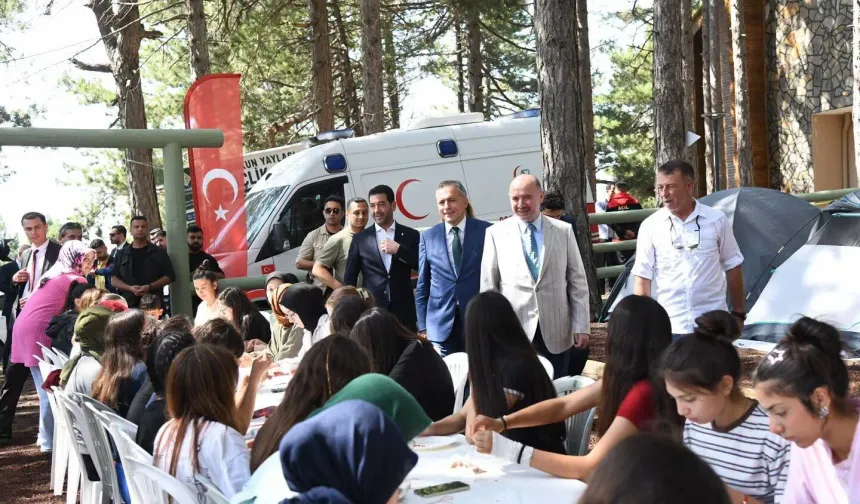Zorkun Yaylası'nda Gençlik Kampına Yoğun İlgi!