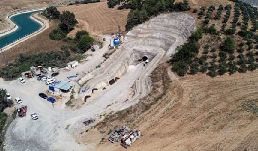 Adana’da Tünel Göçüğünde Ölü Sayısı 2’ye Yükseldi