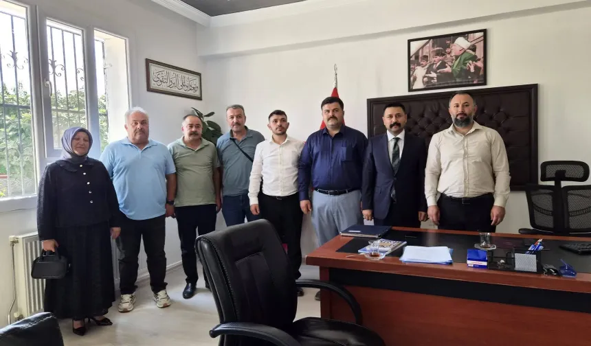 Bahçe’de MHP Heyeti Yeni Göreve Başlayan Müftüyü Ziyaret Etti