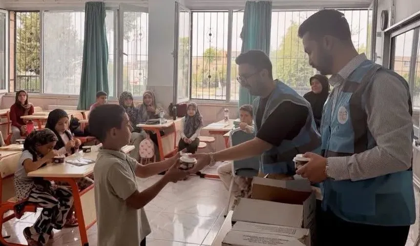 Düziçi’nde Kur’an Kursu Öğrencilerine Dondurmalı Sürpriz