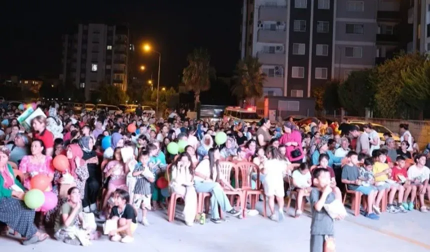 Kadirli Belediyesi'nden Yaz Sürprizi! Açık Hava Sineması Başladı