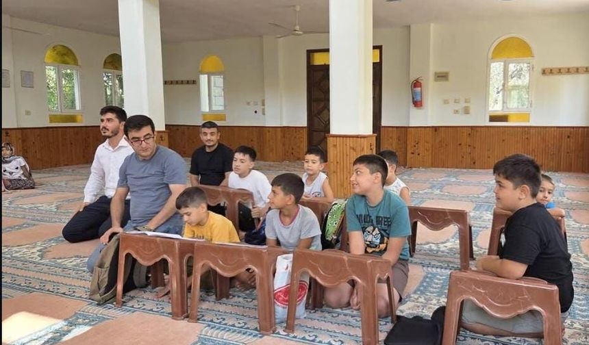 Mehmetli’de Yaz Kur’an Kursuna Anlamlı Ziyaret