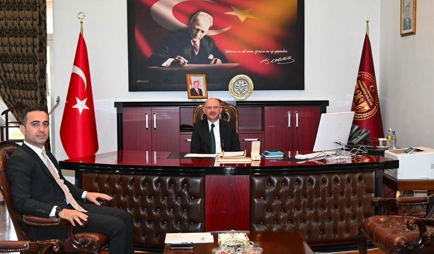 Mesut Tokur'dan Osmaniye Valisi Serdengeçti'ye Ziyaret! Gençlik Projeleri Görüşüldü