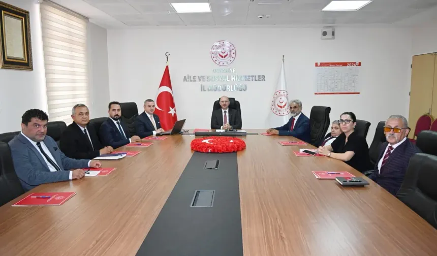 Osmaniye Valisi Serdengeçti, Aile ve Sosyal Hizmetler İl Müdürlüğünü Ziyaret Etti