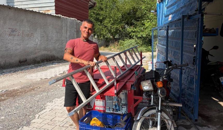 Osmaniye'de Boynundaki Merdivenle Motosiklet Kullanan Tesisatçı Konuştu "Keyfimden Yapmadım"