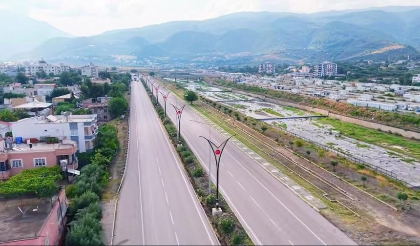 Osmaniye’de O Yol Baştan Aşağı Yenileniyor!