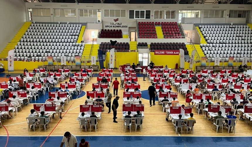 342 Genç Mucit Osmaniye'de Kıyasıya Yarıştı