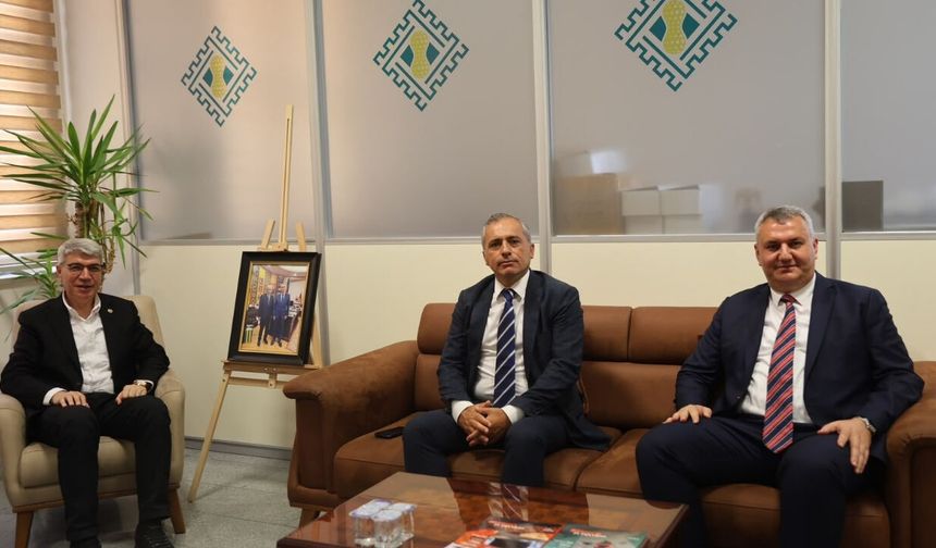 Gülsoy ve İba’dan, Başkan Çenet’e "Hizmet" Ziyareti