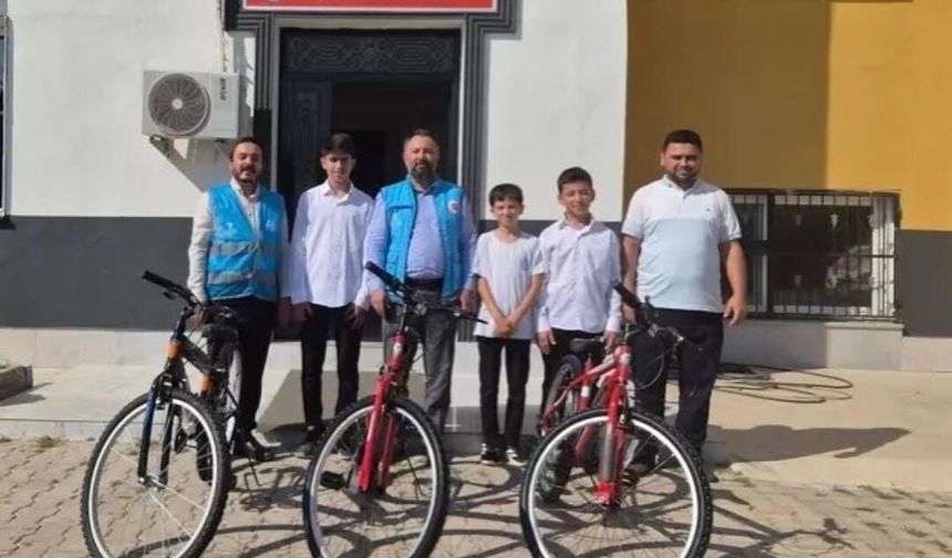 Bahçe’de Hafızlığını Tamamlayan Öğrenciler Ödüllendirildi