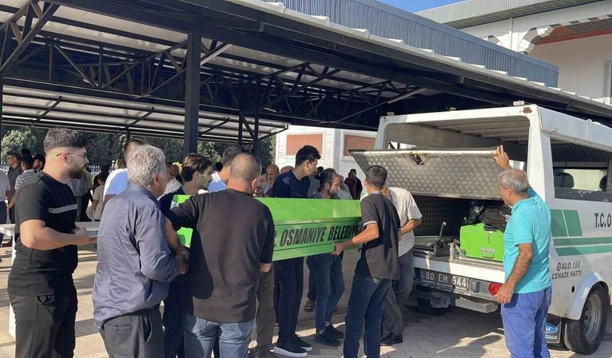Hatay’da Eşi Tarafından Öldürülen Emine Çil, Osmaniye’de Toprağa Verildi