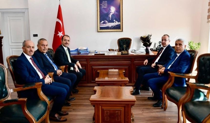 Kadirli Kaymakamlığında MEB Heyeti Ağırlandı