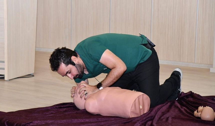 OKÜ Personeline Hayat Kurtaran Eğitim