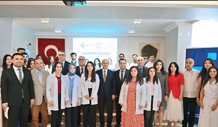 Osmaniye’de 25 Kursiyer İçin Yardımcı Eczacı Eğitimi