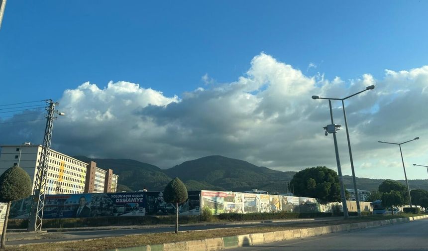 Osmaniye'de Gökyüzünü Kaplayan Karanlık Neyin Habercisi? Meteoroloji Son Noktayı Koydu