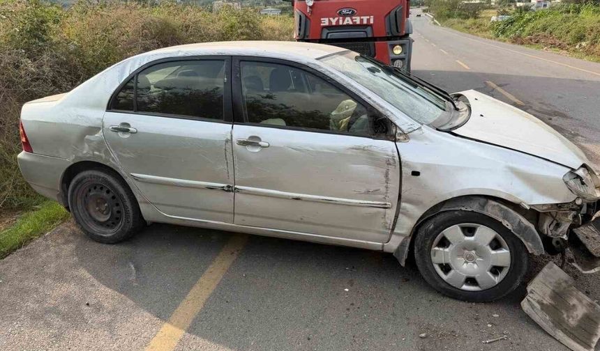 Osmaniye'de Virajı Alamayan Otomobil Takla Attı