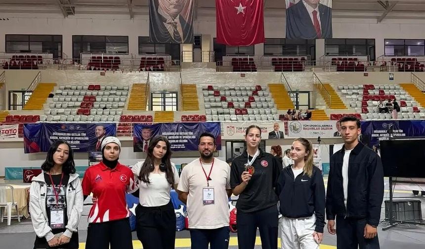 Osmaniyeli Taekwondocular Sivas’ta Dereceye Girdi!