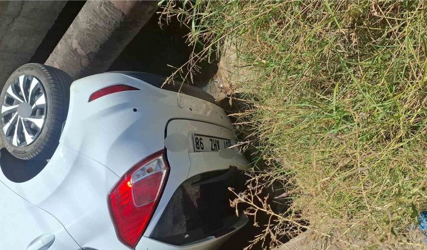 Osmaniye'de Otomobil Kanala Düştü, 1 Yaralı