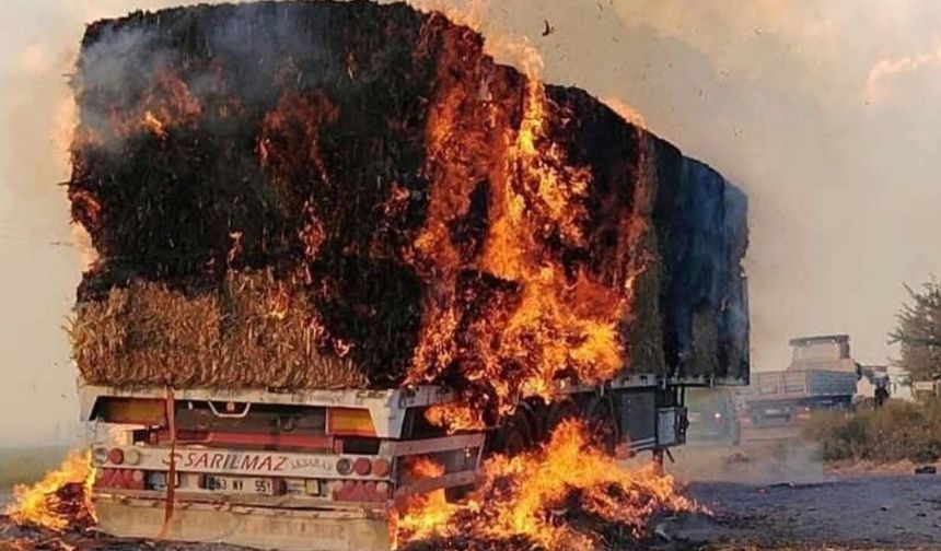 Saman Yüklü Tır Alev Alev Yandı