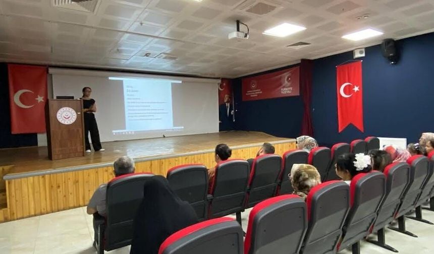 Osmaniye’de ÇEKOM Personeline Çocuk ve Ergenlerle İletişim Eğitimi Verildi