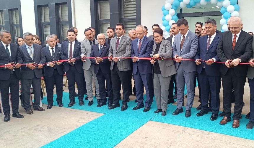 Hasanbeyli Devlet Hastanesi Açıldı! Derya Yanık İlçeye Yapılan Yatırımları Açıkladı