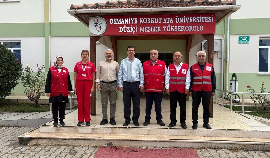Kızılay Adana ve Düziçi Ekipleri Üniversitelilerle Kampüste Bir Arada!