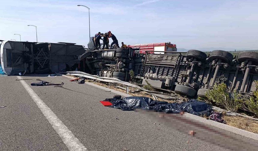 Manisa'da Otobüs Kazası Çok Sayıda Ölü ve Yaralı Var