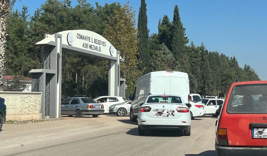 Asri Mezarlık yolunda vatandaştan net talep! ''Namaz alanı içeri alınsın''